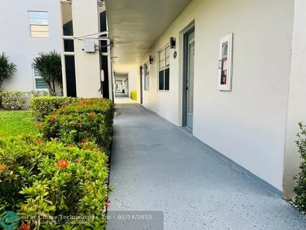 Delray Beach, FL 33484,300 Piedmont G  #G