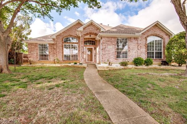 1414 Primrose Lane, Lewisville, TX 75077