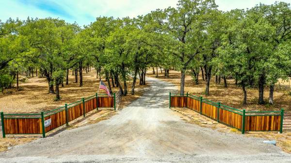 1809 Tuggle Road, Lipan, TX 76462