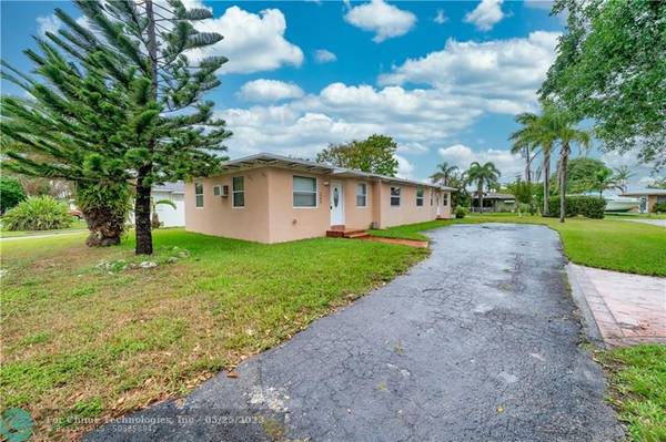 Dania Beach, FL 33004,245 NE 1st Ter