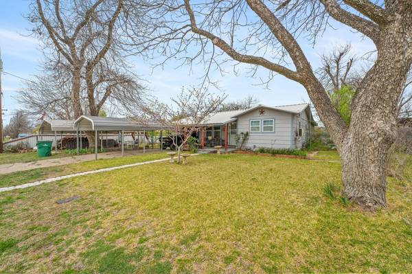 Coleman, TX 76834,713 E 7th Street