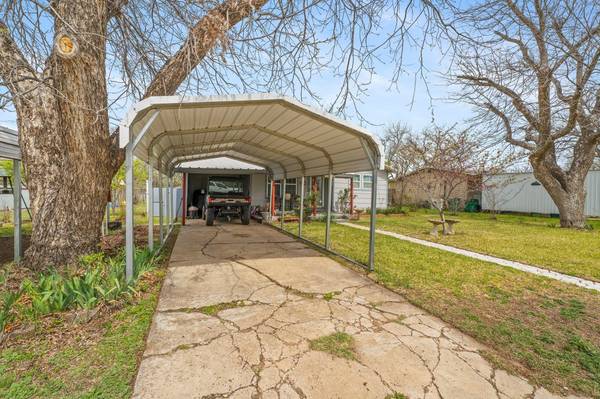 Coleman, TX 76834,713 E 7th Street