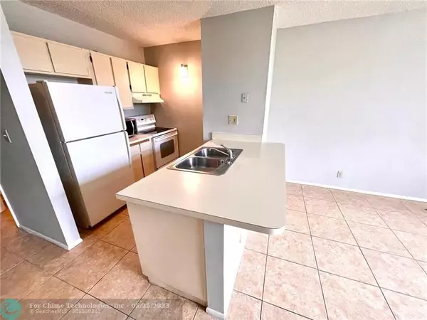 Coral Springs, FL 33065,2501 Riverside Dr #212  #212