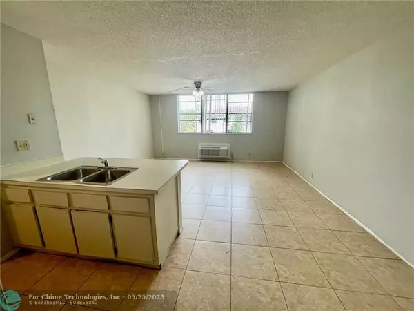 Coral Springs, FL 33065,2501 Riverside Dr #212  #212