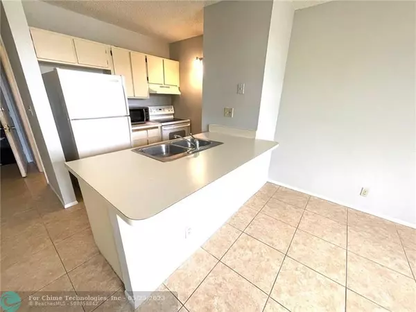 Coral Springs, FL 33065,2501 Riverside Dr #212  #212