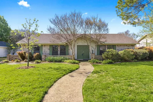 403 Pleasant Valley Lane, Richardson, TX 75080