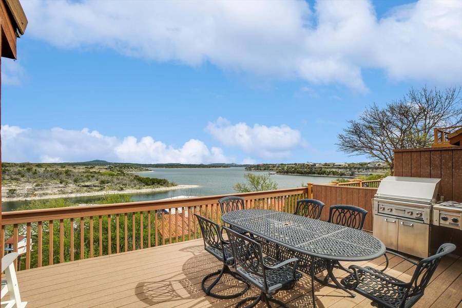 1122 Marina Point Drive, Strawn, TX 76475