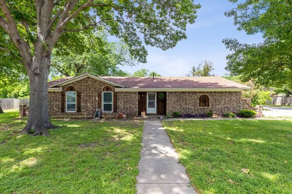 4325 Keeter Drive, North Richland Hills, TX 76180