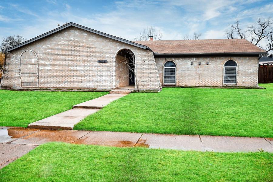 7636 Castillo Road, Fort Worth, TX 76112