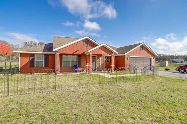 112 Toowoomba Lane, Weatherford, TX 76085