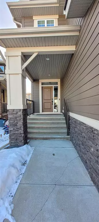 Calgary, AB T3M 1S4,95 Cranbrook PL SE