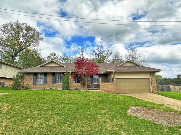 204 La Jolla Drive, Athens, TX 75751