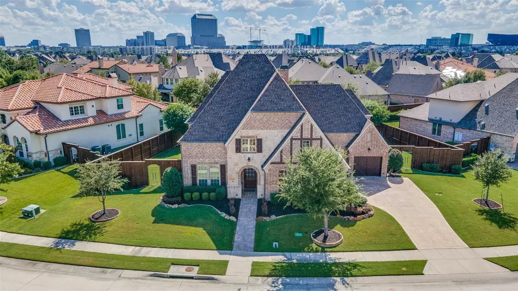 648 Scenic Drive, Irving, TX 75039