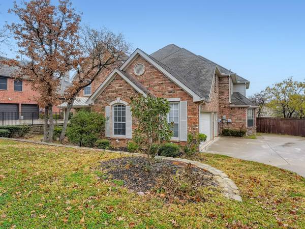 906 Excalibur Drive, Highland Village, TX 75077