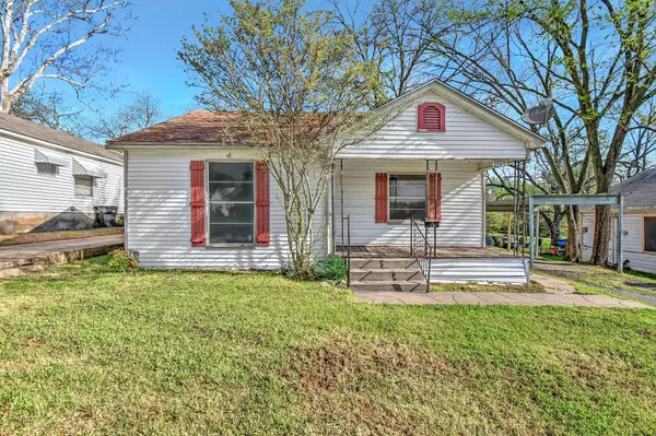 Denison, TX 75020,1505 W Johnson Street