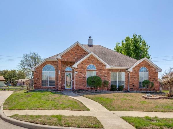 6417 Springmeadow Lane, Rowlett, TX 75089