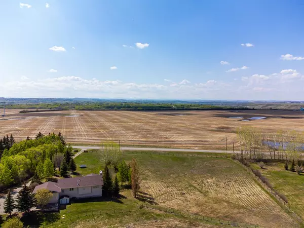 Rural Foothills County, AB T1S 3V7,226086 72 ST E