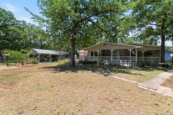 127 Lake Creek Drive, Mabank, TX 75156