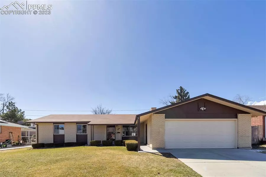 3920 W Radcliff AVE, Denver, CO 80236