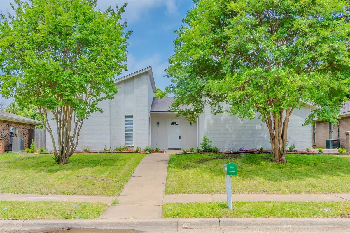 Garland, TX 75043,725 Villa Ridge Drive