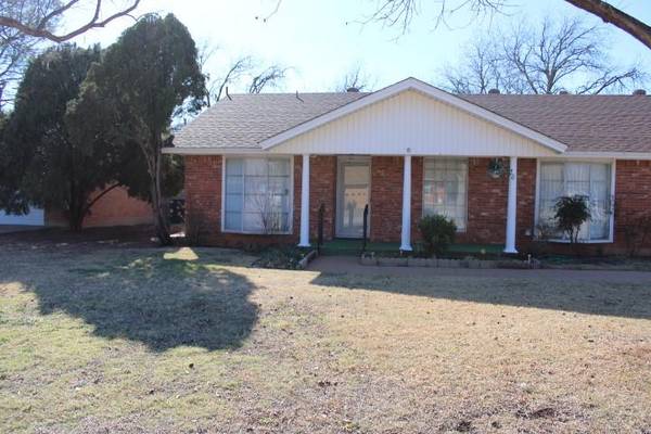 1526 N Pioneer Drive, Abilene, TX 79603