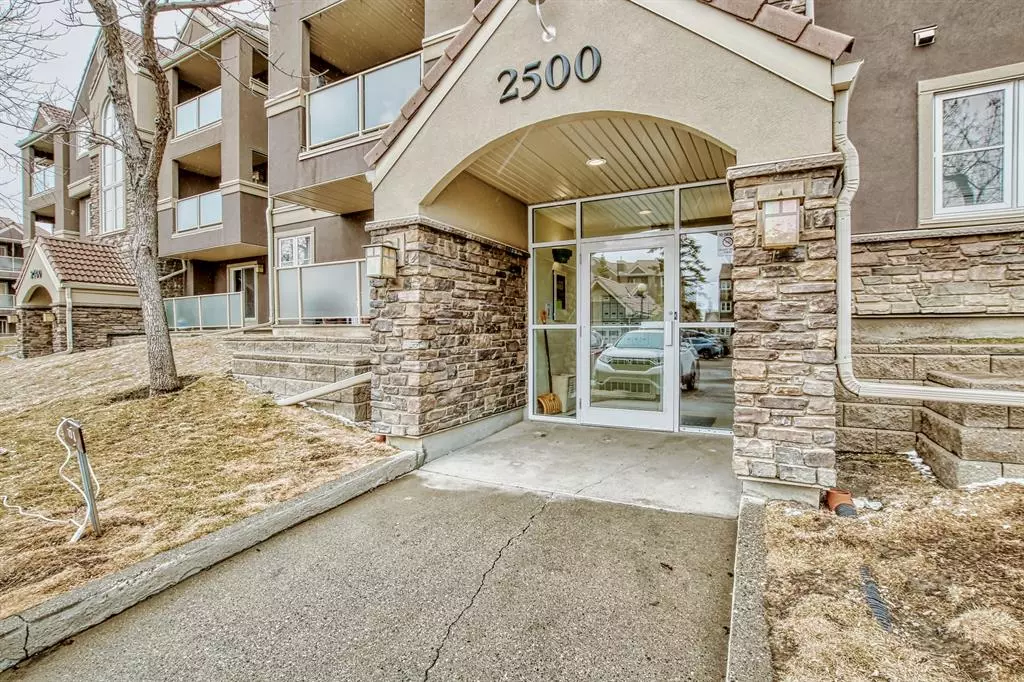 Calgary, AB T3A 3Y8,3400 Edenwold HTS NW #2531