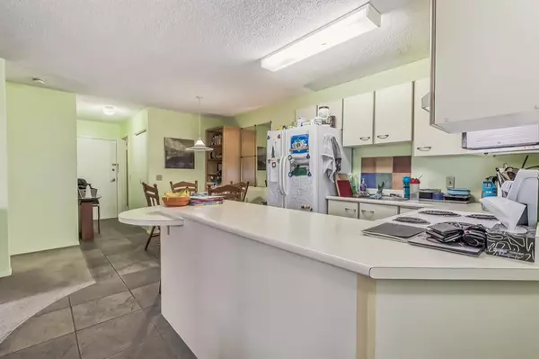 Calgary, AB T3A 3Y8,3400 Edenwold HTS NW #2531