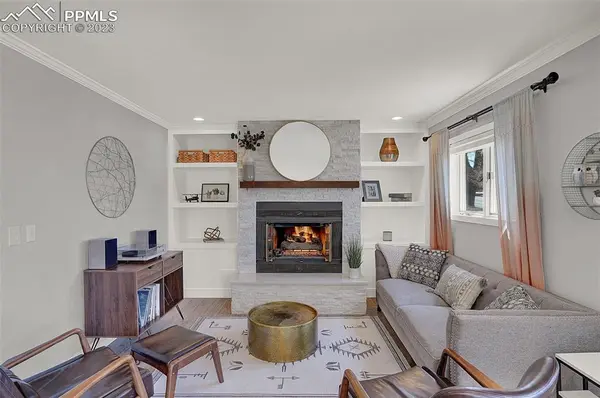 826 E Costilla ST, Colorado Springs, CO 80903