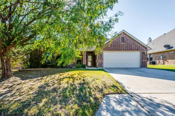 376 Lockwood Lane, Weatherford, TX 76087