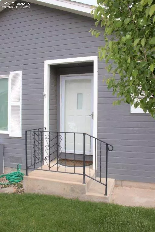 Canon City, CO 81212,1323 Park AVE #8