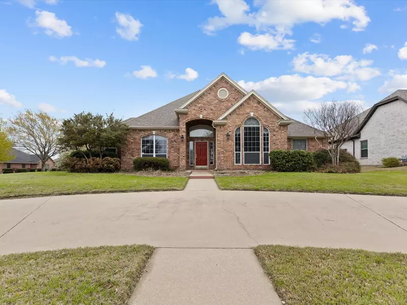 701 Meadow View Drive, Cleburne, TX 76033