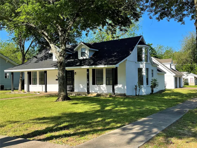 400 S 9th Avenue, Teague, TX 75860