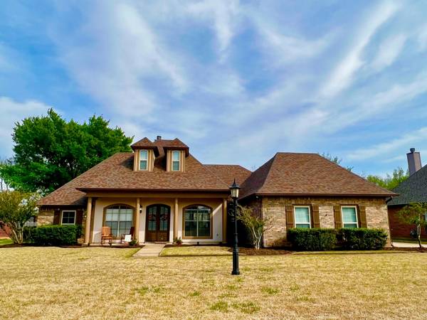 215 Cherry Blossom Lane, Benton, LA 71006