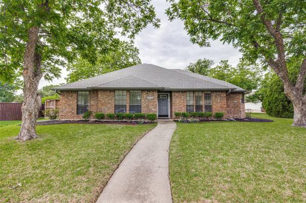 1900 Covered Wagon Drive, Plano, TX 75074