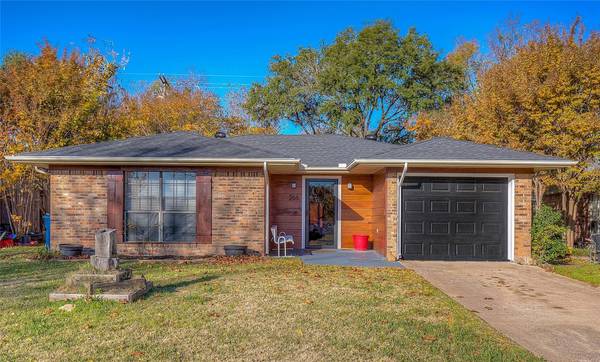 266 Lakeside Drive, Rockwall, TX 75032