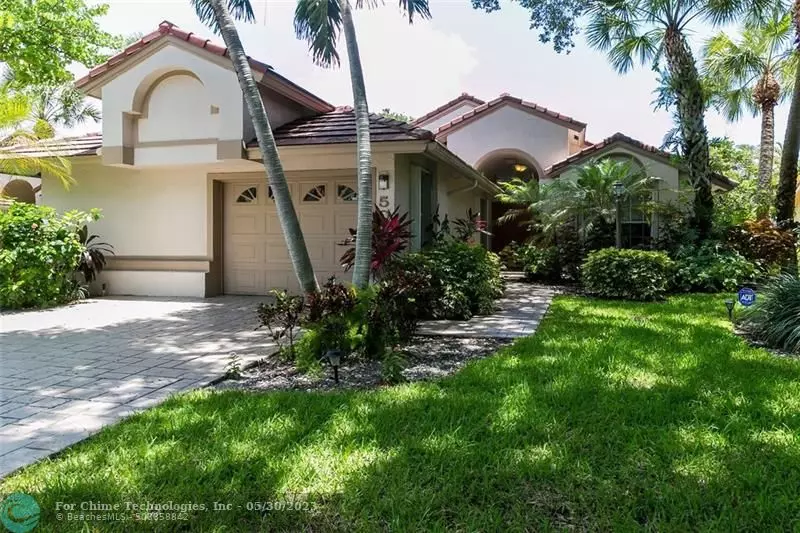 502 Misty Oaks Dr, Pompano Beach, FL 33069