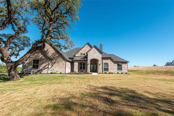 2000 Shady Creek Crossing, Azle, TX 76020