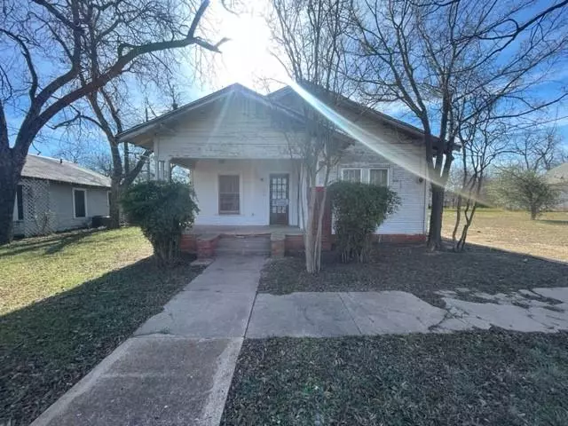 515 W 12TH Street, Coleman, TX 76834