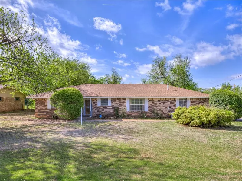 3804 E Clyde Avenue, Forest Park, OK 73121