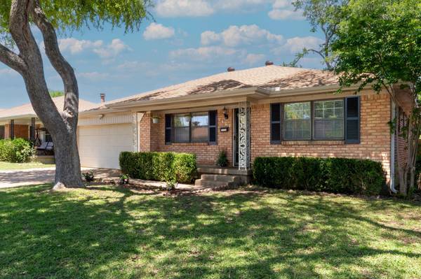 1409 Bardfield Avenue, Garland, TX 75041