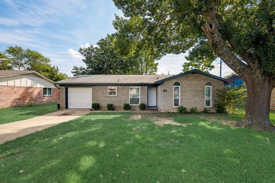 421 Hastings Drive, Cedar Hill, TX 75104