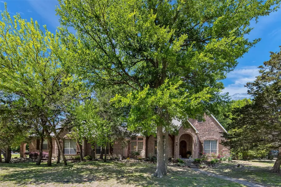 921 Santiago Trail, Lucas, TX 75098