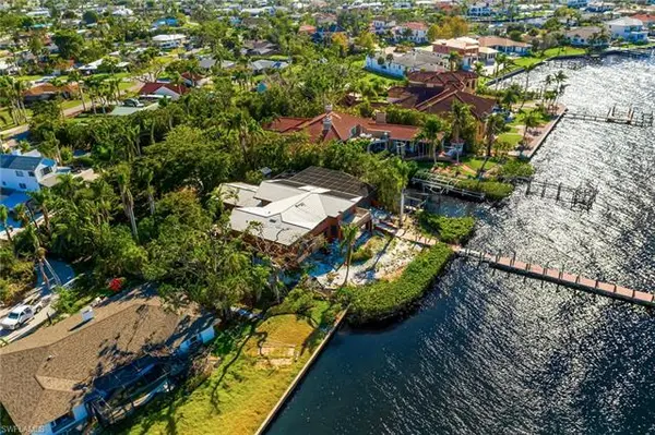 5597 Sundown Harbor CT, Fort Myers, FL 33919