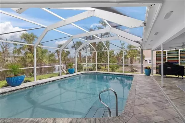 Sanibel, FL 33957,1565 Bunting LN