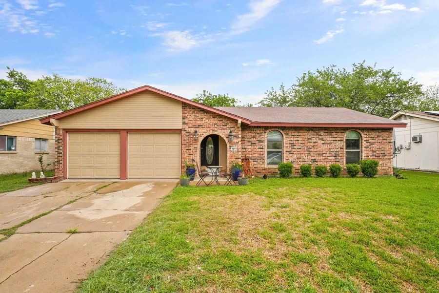 3613 Winslow Drive, Arlington, TX 76015