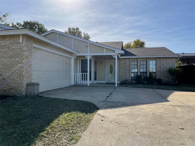 4221 Iola Avenue, The Colony, TX 75056