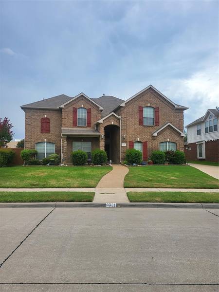 5251 W Cove Way, Grand Prairie, TX 75052