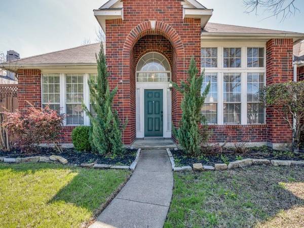 8402 Brentwood Street, Rowlett, TX 75088