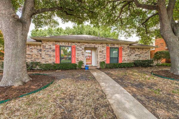 418 Doral Place, Garland, TX 75043