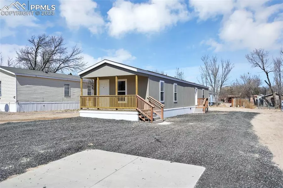 255 E Kipling DR, Pueblo West, CO 81007